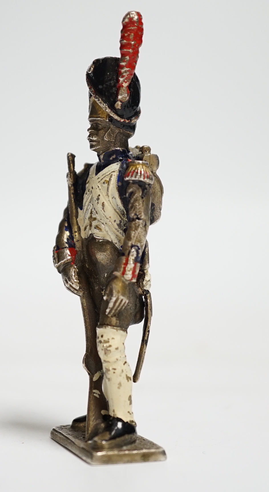 A modern Italian 800 standard white metal and enamelled figure of a 'Granatiere Della Guardia 1804-1815', 8cm.